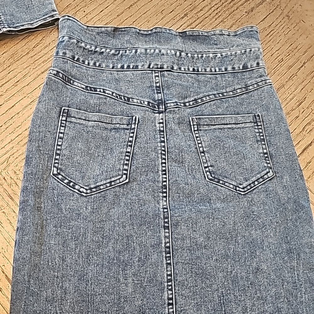 Denim crop top and skirt size S NWT - Picture 12 of 15